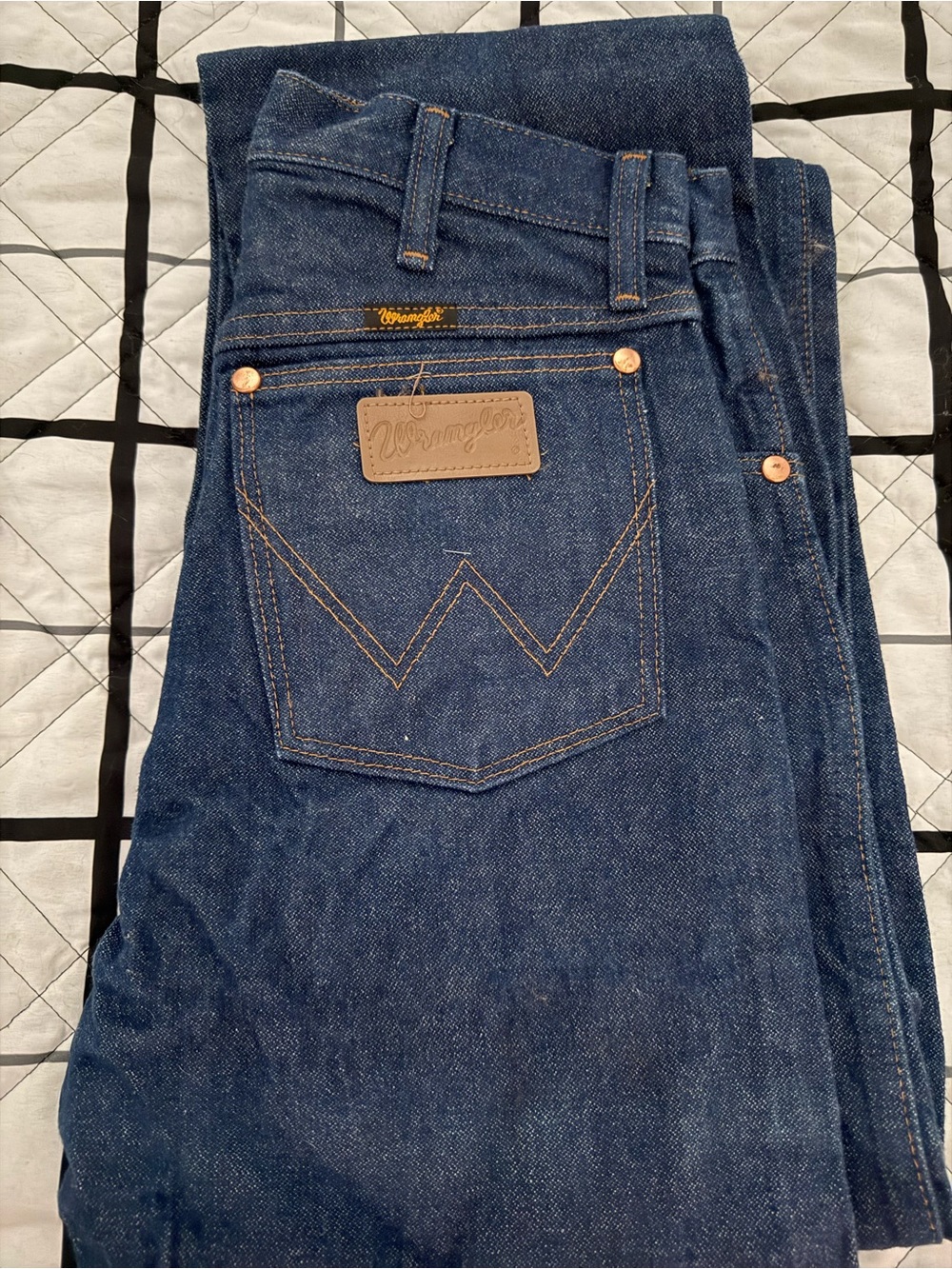 Wrangler women’s Indigo Straight-Leg Jeans 27x36